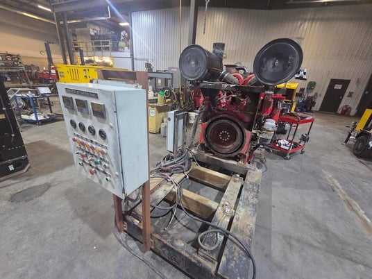 1000 KW Cummins, diesel generator set, 600 Volts, 3-phase, 1350 HP @ 1800 RPM, QST30-G5 NR2 engine - Image 8