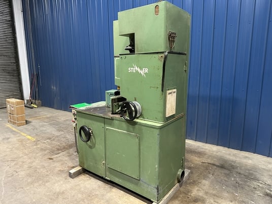 Stenner #ST-9, Vertical Band Resaw, 4" width, 20 HP, 17' 8" blade, 25-100 FPM, 240 V., 3ph, ' - Image 3