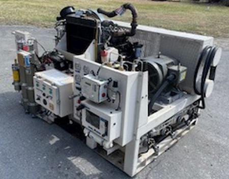 6000 psi, Bauer #DDTR260-E3/D, (K18.1 pump) 20 cu.ft., 20 HP, 23 HP Diesel & 20 HP Electric Power, 2004 - Image 2