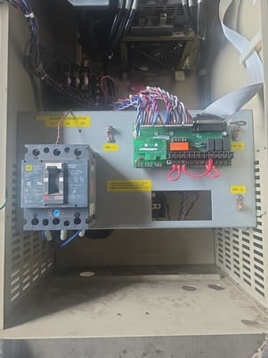 25 HP Toshiba, Q7-Flow, Adjustable Speed Drive, Type Q742701E, 27 kVA, 460 V Input/Output - Image 4