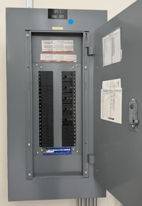 225 Amp. Square D, NQ442L2C, 4-Wire Panelboard, 240VAC/48VDC, 3PH - Image 1