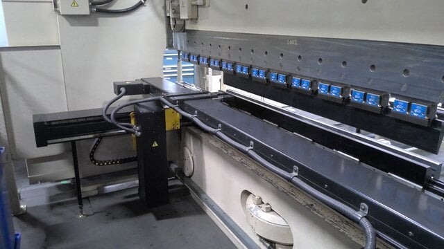 175 Ton, Cincinnati #1750AF10-Plus-Autoform, CNC Hydraulic Press Brake, 144" bed & ram, 126.5" between - Image 2