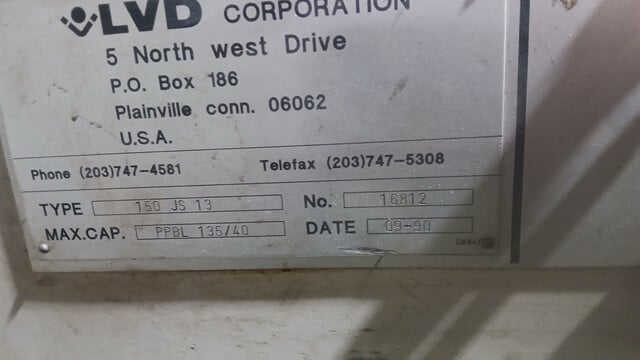 150 Ton, LVD #150JS13, CNC press brake, 12' overall, manual back gauge - Image 3