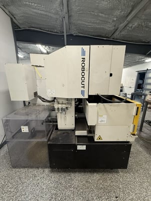 Fanuc #Robotcut A-C400ib, Electrical Discharge Machine, 15.75" X, 11.81" Y, 10.04" Z, Fanuc Series 31i-W B - Image 4