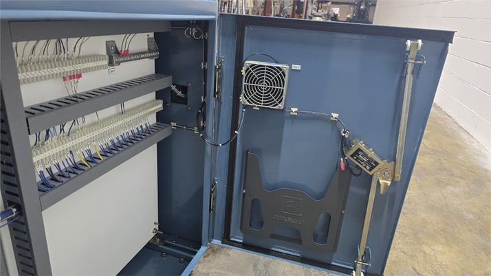 .98" Krupp Werner #ZSK-25, extruder, 36:1 L/D, puller, side feeder, 9 barrel segments, 5 temp Control zones - Image 9