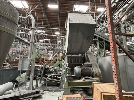 32" x 48" Sorema Previero #MU812H, wet granulator, 150 KW, 6 fly knives, 2 bed knives, 2011 - Image 5