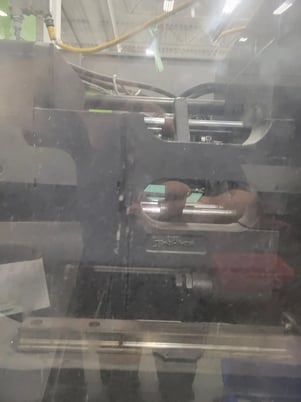 330 Ton, 24.72 oz., Victory #1350/330-SPEX, servo-hyd injection molding machine, tiebarless, 43.3" daylight - Image 5