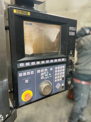 72 Ton, Toyokoki #HYB-60-20, CNC hydraulic press brake, 6' overall, 66.3" between housing, 5.9"stroke - Image 2