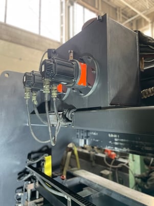 72 Ton, Toyokoki #HYB-60-20, CNC hydraulic press brake, 6' overall, 66.3" between housing, 5.9"stroke - Image 3