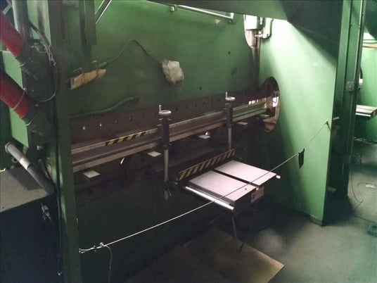 90 Ton, Cincinnati #FM Tandem hydraulic press brake, 28' overall, 10' 6-3/4" between housing, Hurco AutoBend - Image 3