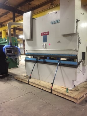 190 Ton, LVD #190/10PPEB-MNC-95, CNC hydraulic brake, 10' overall, 102" between housing, 7.9"stroke - Image 1