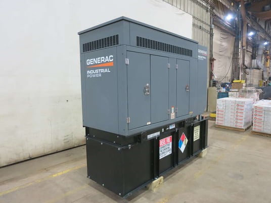 30 KW Generac #SD30, diesel generator set, 120/240 Volts, 1-phase, 86 hours, 49 HP @ 1800 RPM, John Deere - Image 2