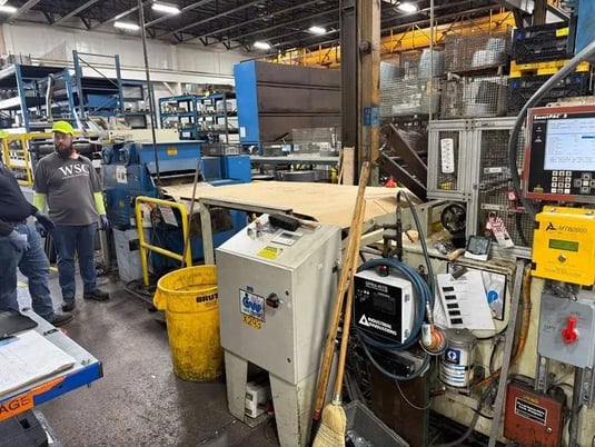 15000 lb. CWP #5R-36, servo feedline, 36" x.125"W, 72" OD, 19.5"-24.5"ID, holddown arm, (17) 24" x .093" - Image 4