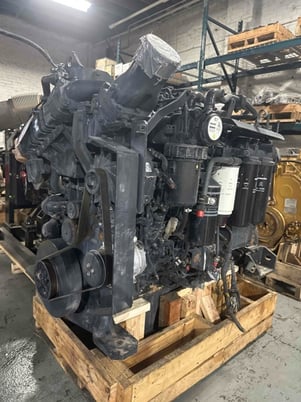 362 HP Komatsu #SAA6D140E-7, Engine - Image 1