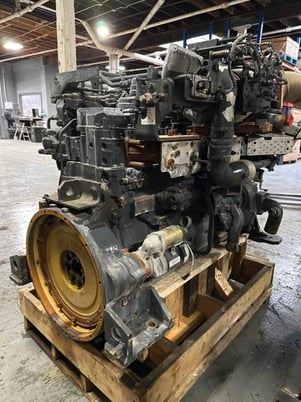 362 HP Komatsu #SAA6D140E-7, Engine - Image 2