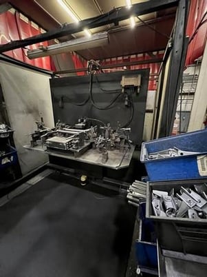 Fanuc, robotic welding cell, Fanuc 6-Axis robot, Fanuc RJ3-iC Control, teach pendant, Lincoln R350 Powerwave - Image 2