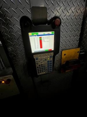 Fanuc, robotic welding cell, Fanuc 6-Axis robot, Fanuc RJ3-iC Control, teach pendant, Lincoln R350 Powerwave - Image 3