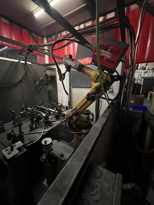 Fanuc, robotic welding cell, Fanuc 6-Axis robot, Fanuc RJ3-iC Control, teach pendant, Lincoln R350 Powerwave - Image 6