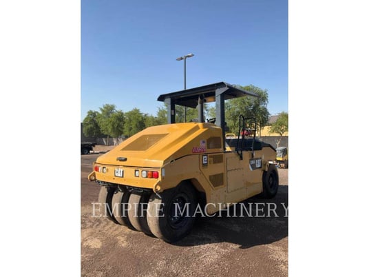 Caterpillar CW34, Pneumatic Tired Compactor, 5779 hours, S/N: CT300104, 2013 - Image 4