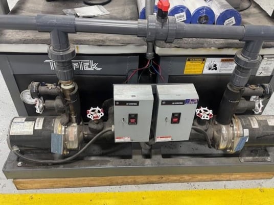 14.5 Ton, TempTek #OACS-15S-M1-1P, central water chiller, dual 3 HP process pump, 2011 - Image 3