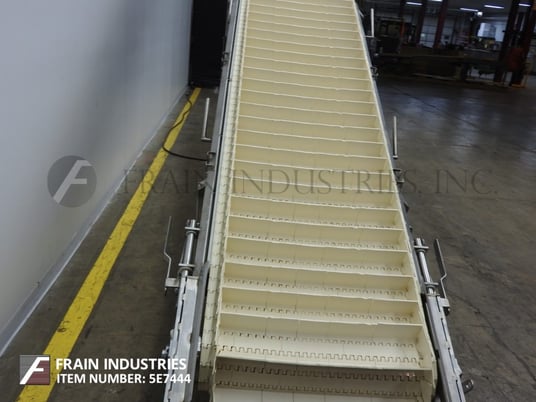 Stainless Specialist #BC23555, 26" wide x 20' long, incline, covered, mezzanine mounted, plastic cleated belt - Image 2