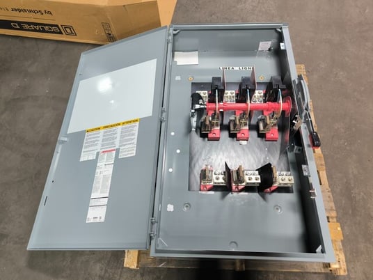 600 Amp. Square D, H366R, Fusible Safety Disconnect Switch, 3P, 600 VAC, 3R, unused - Image 1