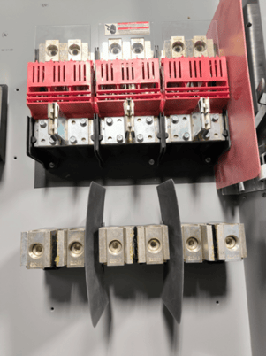 400 Amp. Siemens, GF325NA, Fusible Safety Disconnect Switch, 3P, 240 VAC, 125 HP - Image 6