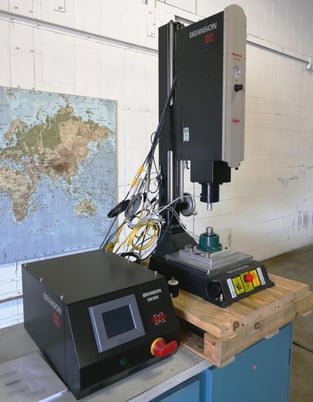 Branson #SW300, spin welder, 6.8 HP servo spindle, 250-3500 RPM, pneumatic downfeed - Image 1