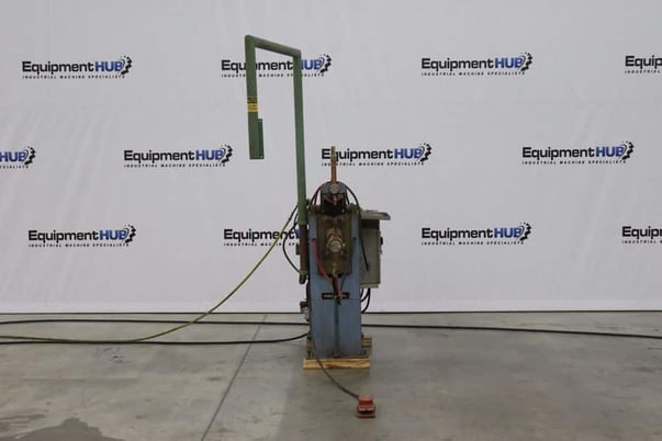 50 KVA British British Federal #RA-3-24, water cooled spot weder, 24" throat, foot pedal, 440 V., 1 phase - Image 1