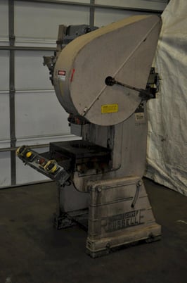 25 Ton, Rousselle #3, OBI press, 2" stroke, 10.75" Shut Height, 2" ram adj., 135 SPM, 20" x14"bed, air clutch - Image 6