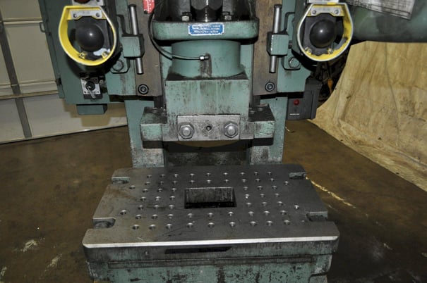 45 Ton, Bliss #C-45, OBI press, 3" stroke, 12.25" Shut Height, 3" ram adj., 120 SPM, 29.5"x18"bed, air clutch - Image 7
