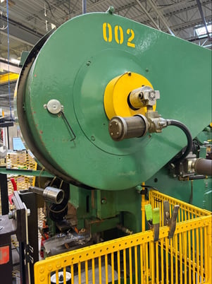 32 Ton, Nidec Minster #B1-32, stamping OBI press, 1.5" stroke, 2.25" slide adj., 200 SPM, Wintriss DiPro 1500 - Image 10