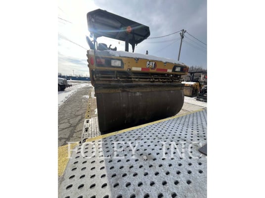 Caterpillar CB13, Twin Drum Roller, 1360 hours, S/N: PWP01124, 2023 - Image 3