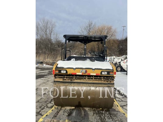 Caterpillar CB13, Twin Drum Roller, 1360 hours, S/N: PWP01124, 2023 - Image 4