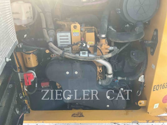 Caterpillar 279D3, Track Loader, 2408 hours, S/N: RB905233, 2023 - Image 7