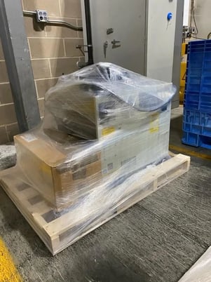 Fanuc, m- 10ia/12, 6-Axis, R-30iB, 12 Kg, 1420mm reach, low usage, 2017 - Image 2