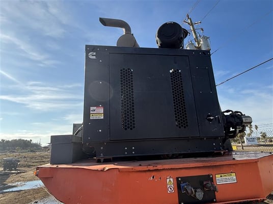 Al Jon #580CL, Car Logger Baler w/ Boom, 19-1/4' x 10' x 3.6' open chamber, 17-20+ metric tons/hour, Cummins - Image 4