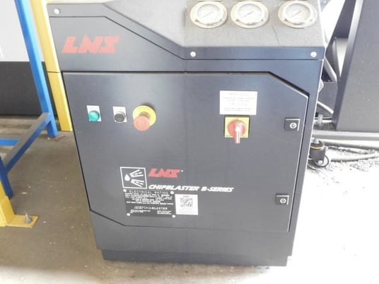 Daewoo Doosan #BVM-5700, vertical machining center, 41.3" X, 22.4" Y, 18.1" Z, 15000 RPM, LNS Chip Conv. - Image 6