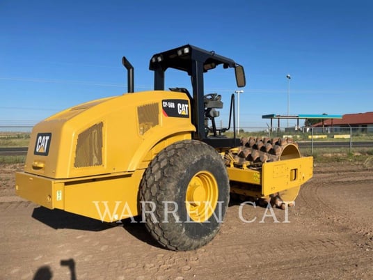 Caterpillar CP56B, Vibratory Single Drum Pad, 4846 hours, S/N: LHC00632, 2015 - Image 4