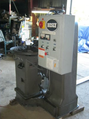 Besly #905/12/303, vertical opposed disc grinder, 12" wheels, 5 HP, 480 V., 3-phase - Image 3