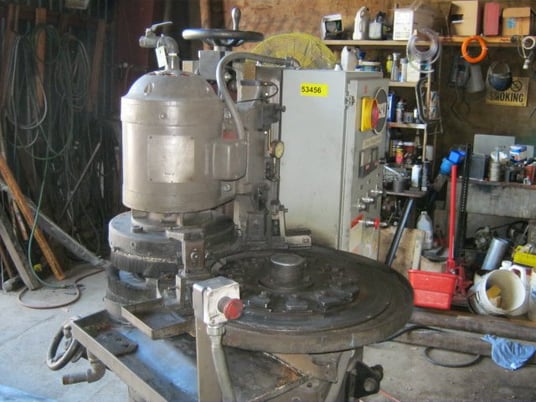 Besly #905/12/303, vertical opposed disc grinder, 12" wheels, 5 HP, 480 V., 3-phase - Image 4