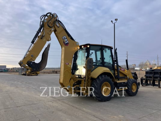Cat 440-07, Backhoe Loader, 565 hours, S/N: MZX00388, 2022 - Image 3
