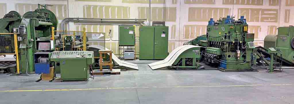 60" x .125" Paxson, Cut-To-Length line, 40000 lb. 20-24" ID, RL, 220 KVA, 480 V., 1976 - Image 9