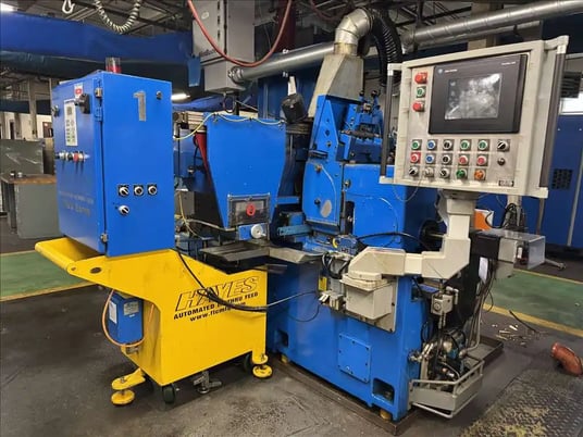 Cincinnati Milacron No. 220-8, centerless grinder, with Hayes 3020 Servo automated in/thru feed - Image 1
