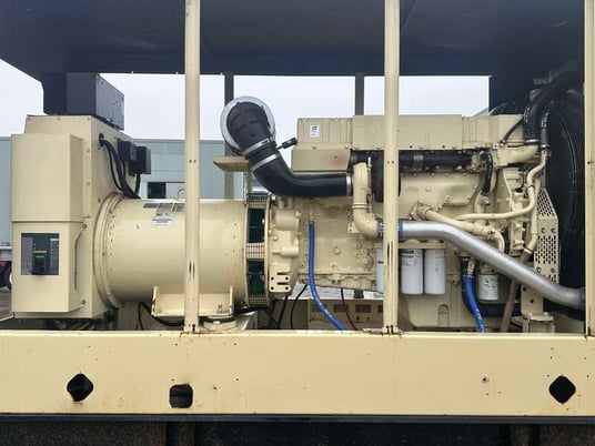 350 KW Kohler #350REOZV, diesel generator, weatherproof enclosure, 277/480 Volts, 286 hours, 2005 - Image 4
