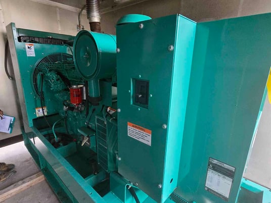 125 KW Cummins Onan #125DGEA, Diesel Generator, 1 & 3PH, 1575 Hrs, 1993 - Image 8