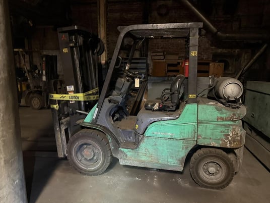 6000 lb. Mitsubishi #FG30N, Forklift, 129" max. fork height - Image 1