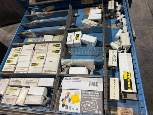 17 Drawer Lyon, Tool Cabinet, Configurable Deviders - Image 4