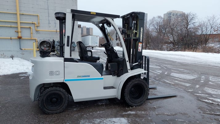 8000 lb. Unicarriers #PF80, outdoor forklift, LPG, 2-stage, side shift, 179" lift height, heater, 2020 - Image 5