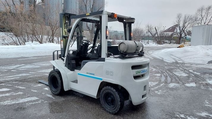 8000 lb. Unicarriers #PF80, outdoor forklift, LPG, 2-stage, side shift, 179" lift height, heater, 2020 - Image 8